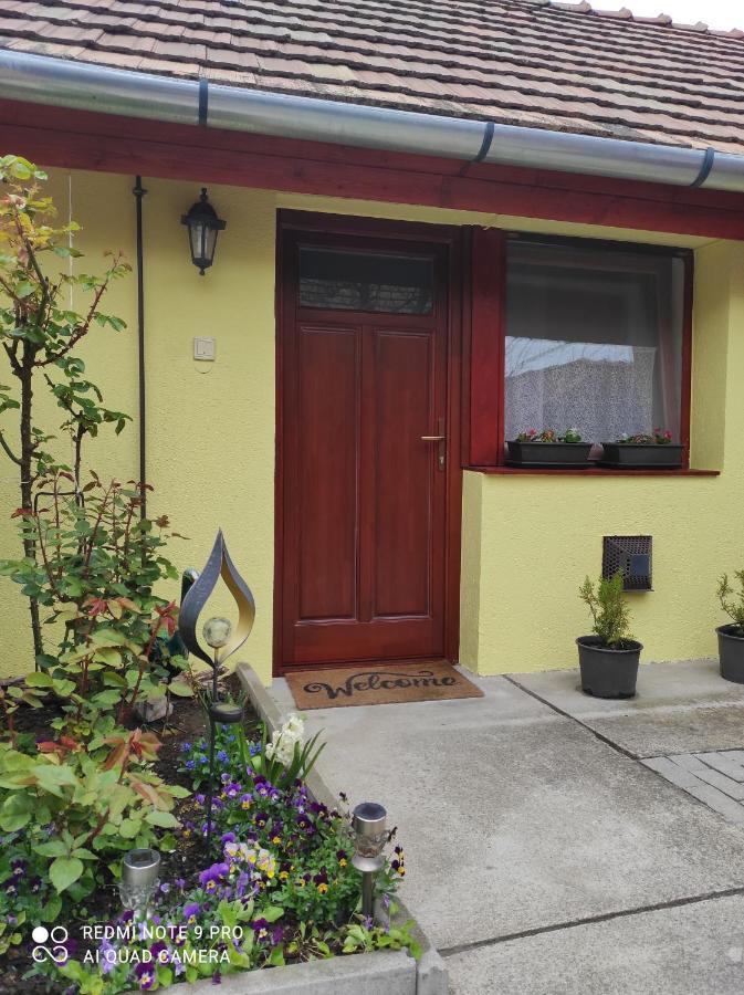 Kis Apartmanhaz บาลาตอนฟือเรด ภายนอก รูปภาพ