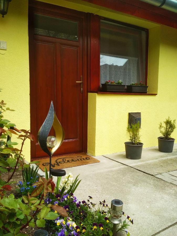 Kis Apartmanhaz บาลาตอนฟือเรด ภายนอก รูปภาพ